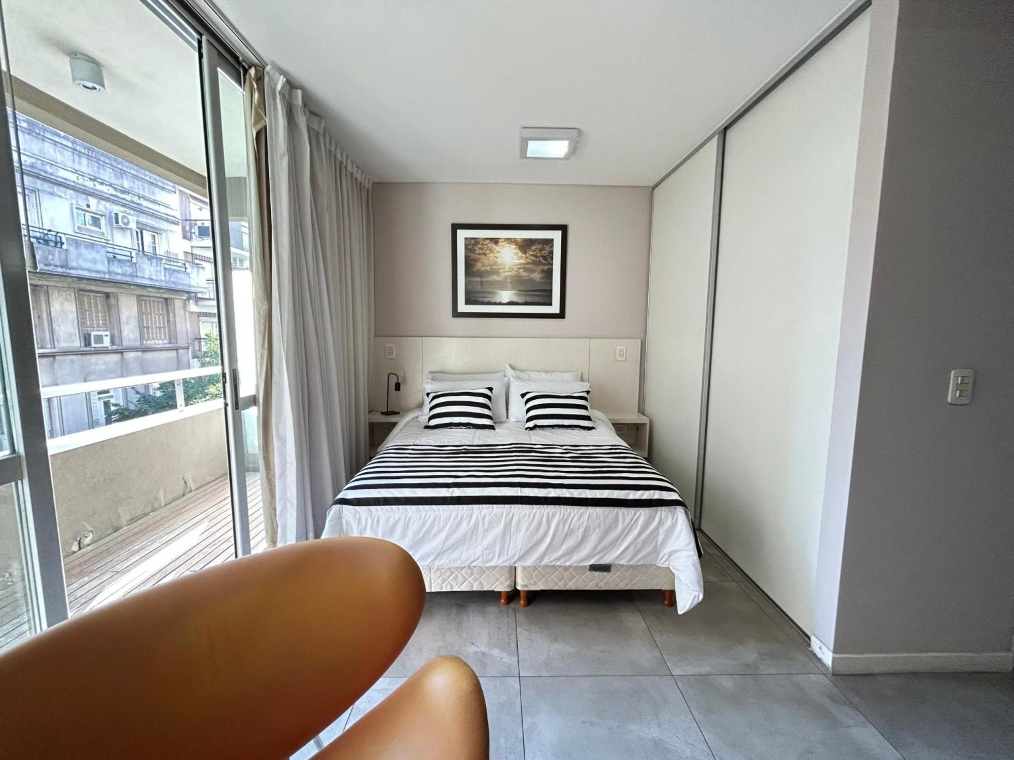 We Sleep Arenales Apartment บัวโนสไอเรส ภายนอก รูปภาพ